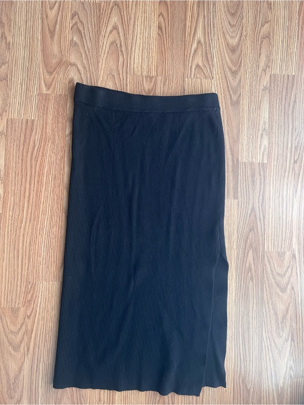 House of Harlow 1960 Black Ribbed Midi Skirt